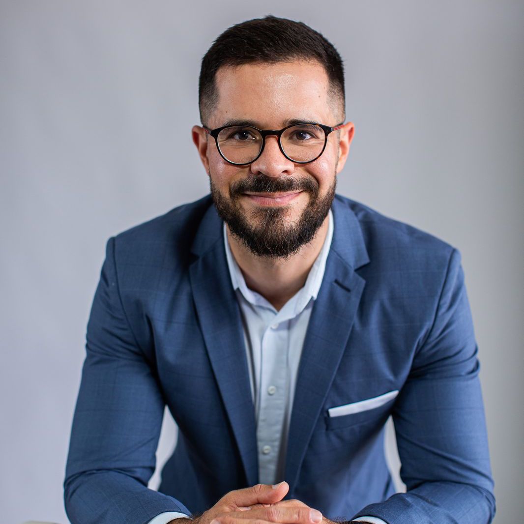 Dr. Lauro Acosta