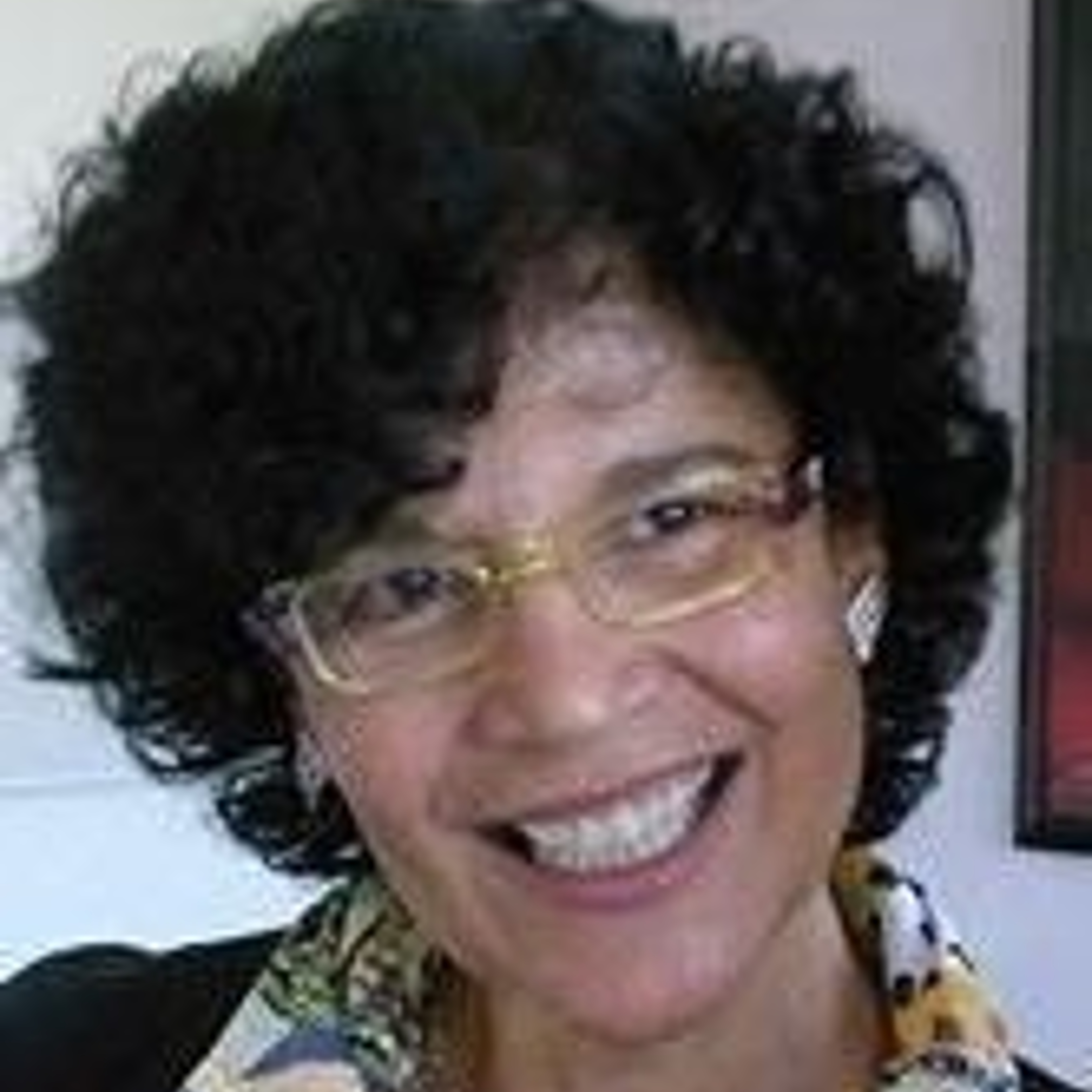 Dra. Cydia Alves