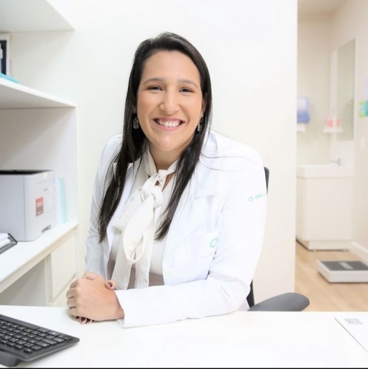 Dra. Juliana Ferrari