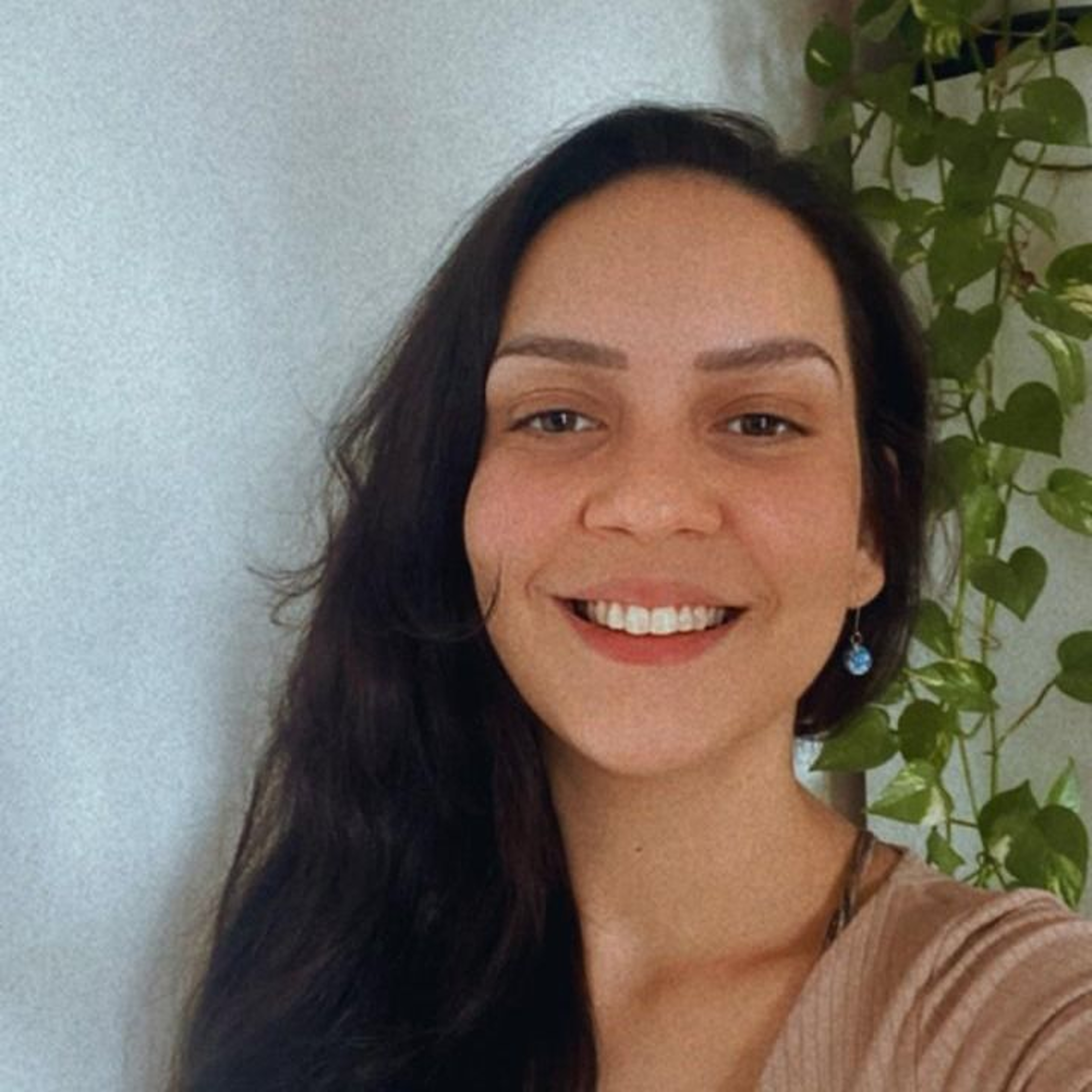 Dra. Charlotte Fógos