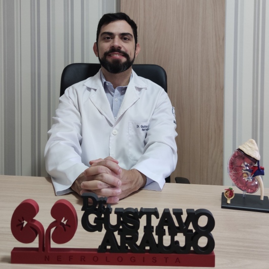 Dr. Gustavo Vasconcelos