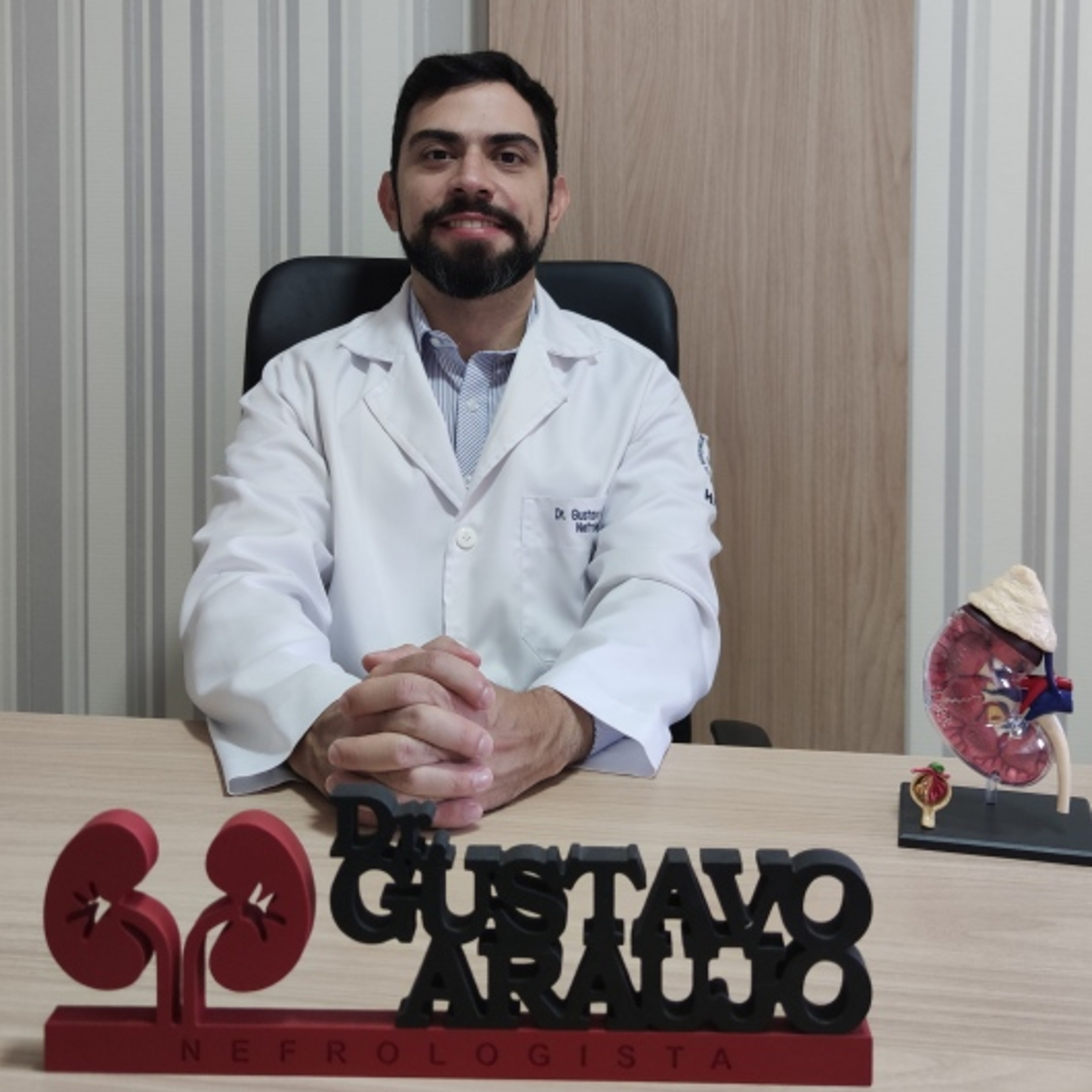 Dr. Gustavo Vasconcelos