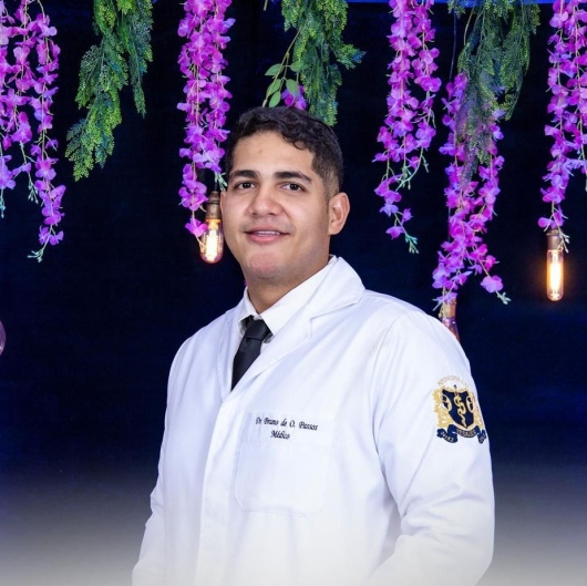 Dr. Bruno Oliveira