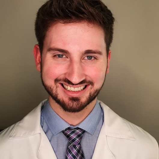 Dr. André Pitaki