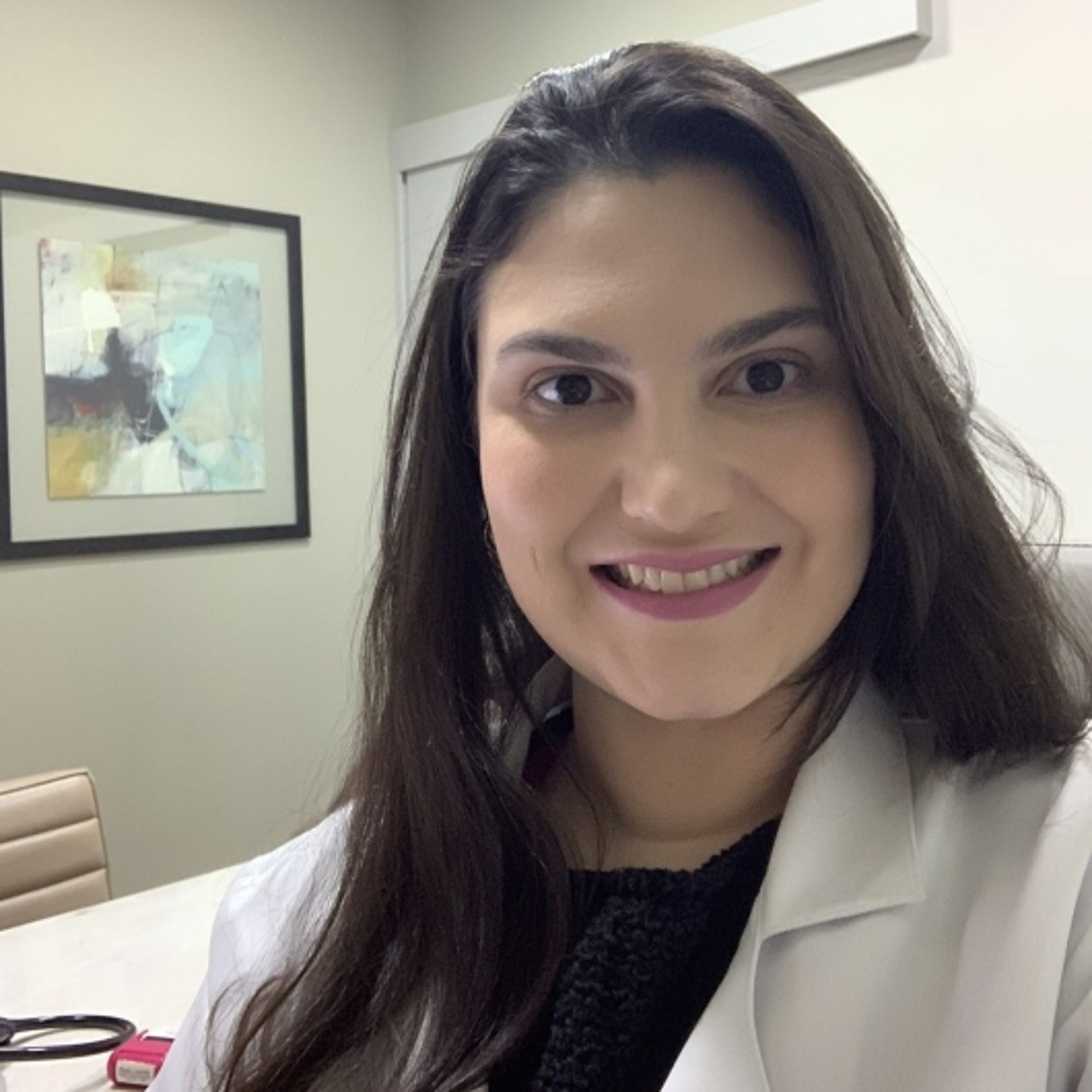 Dra. Paula Ferreira