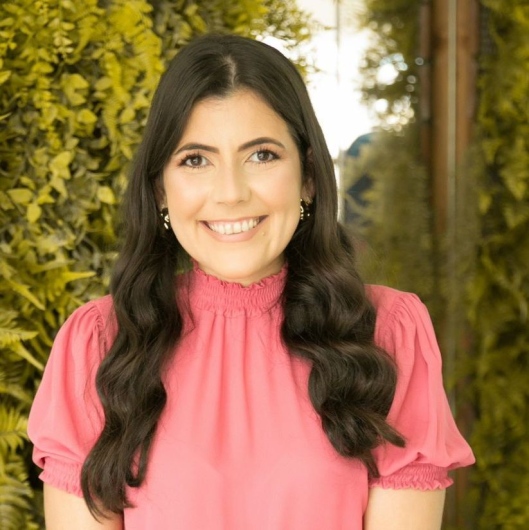 Dra. Camilla Florenciano