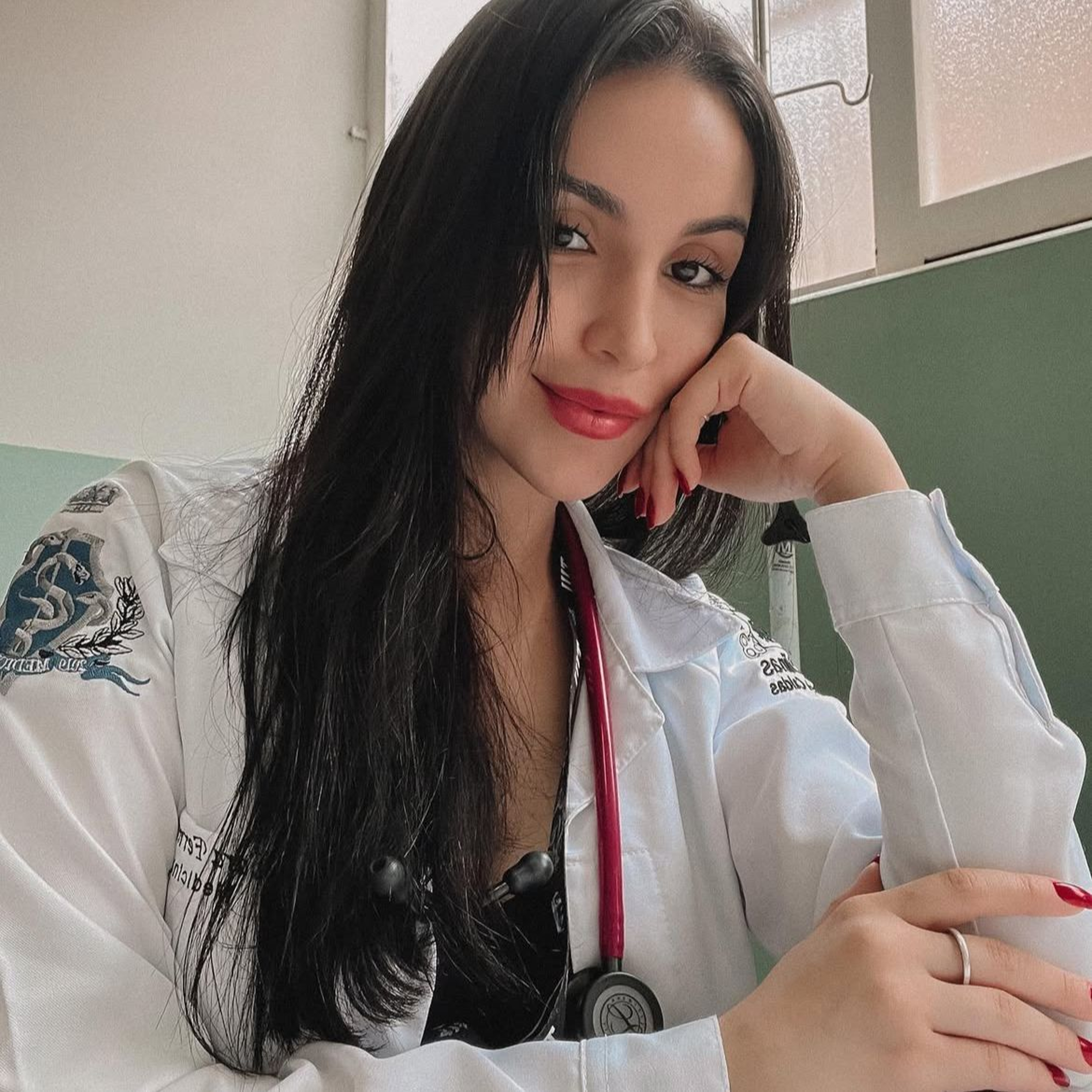 Foto de Dra. Bárbara Oliveira