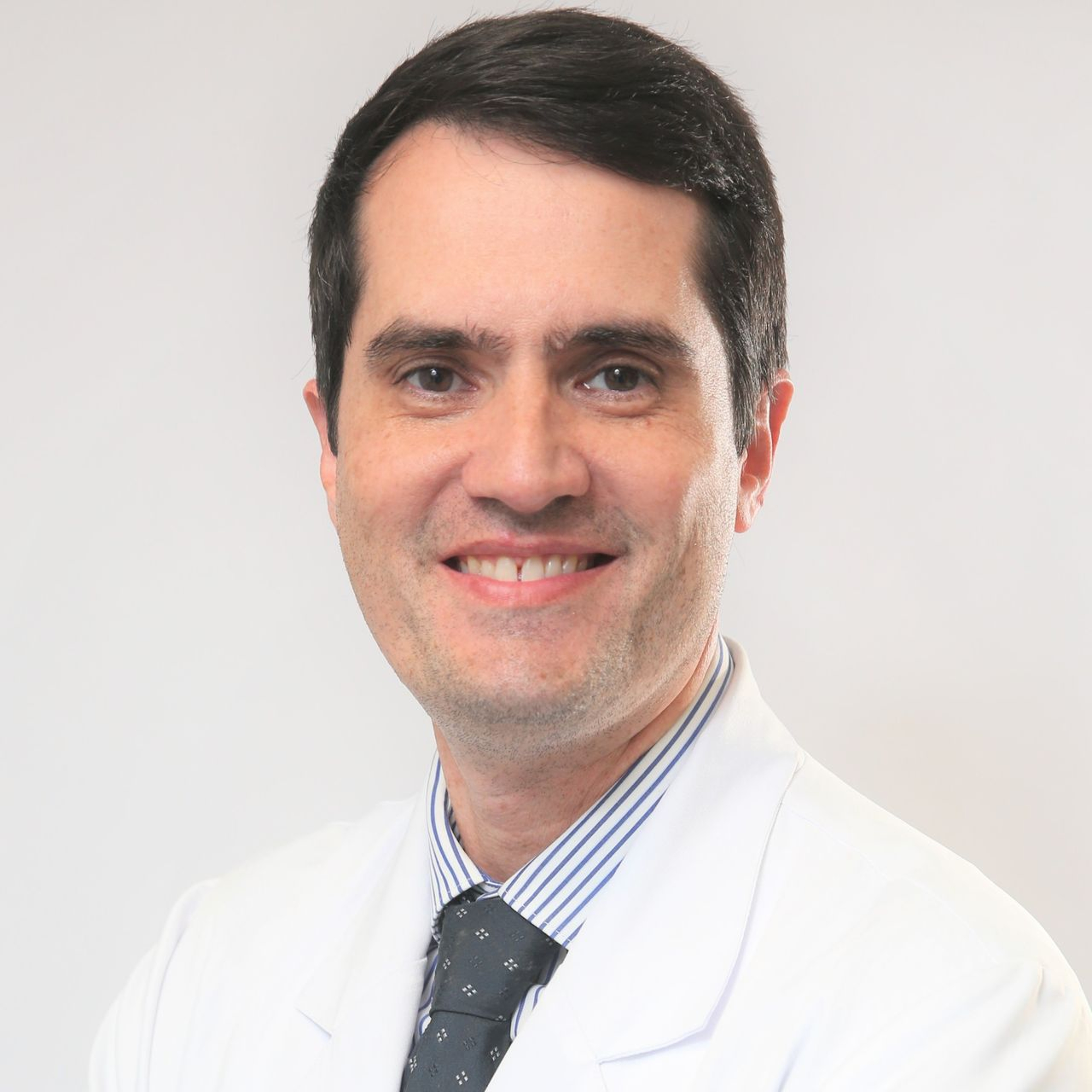 Foto de Dr. Leonardo Gomes