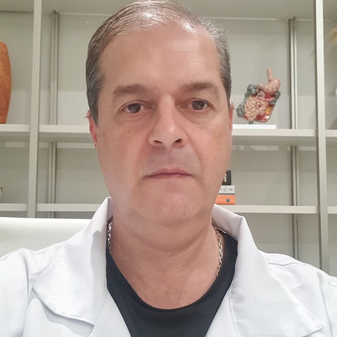 Dr. Marcio Domingos