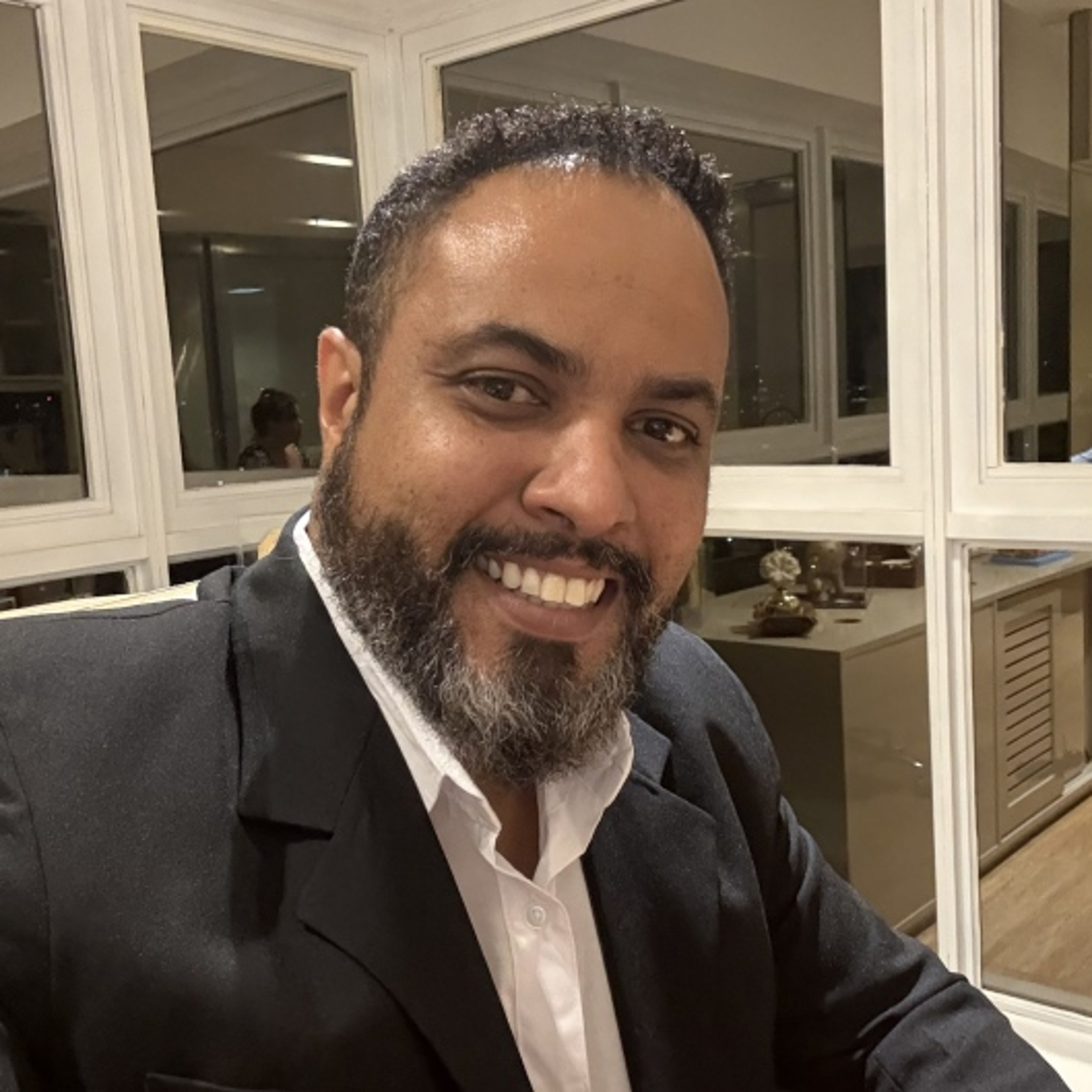 Dr. Nielson Costa