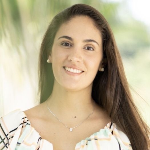 Dra. Mariana Azzi