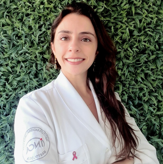 Dra. Juliana Lopes