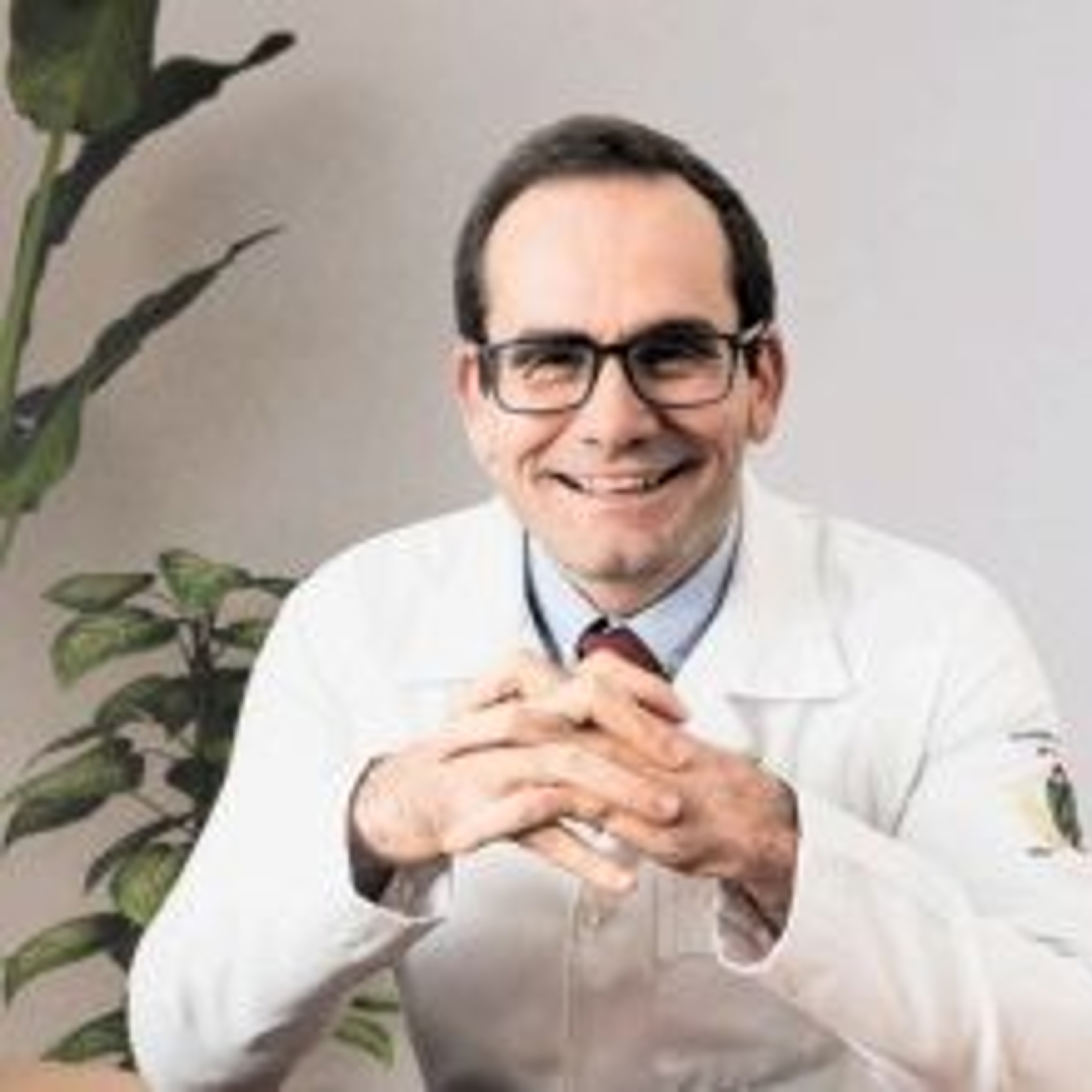 Dr. Rodrigo Elarrat