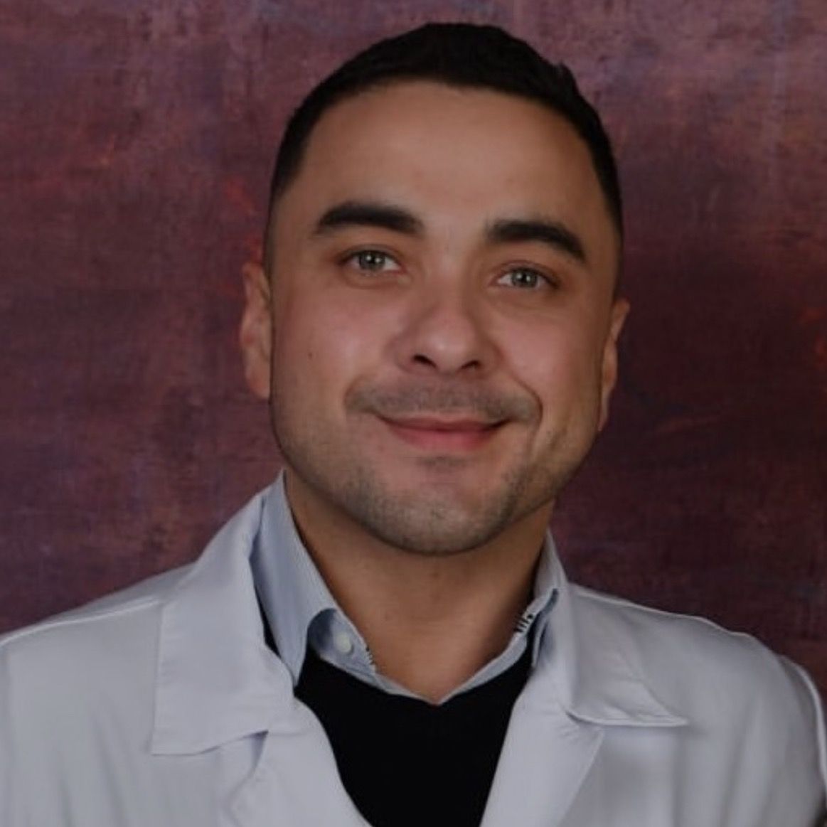 Dr. Emanuel Antonio