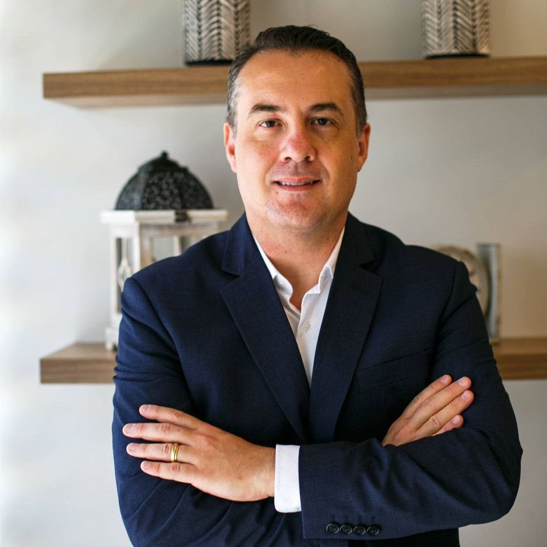 Dr. André Matos