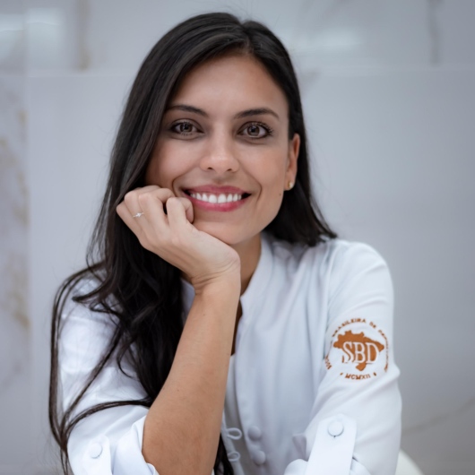 Dra. Mayara Hamilko