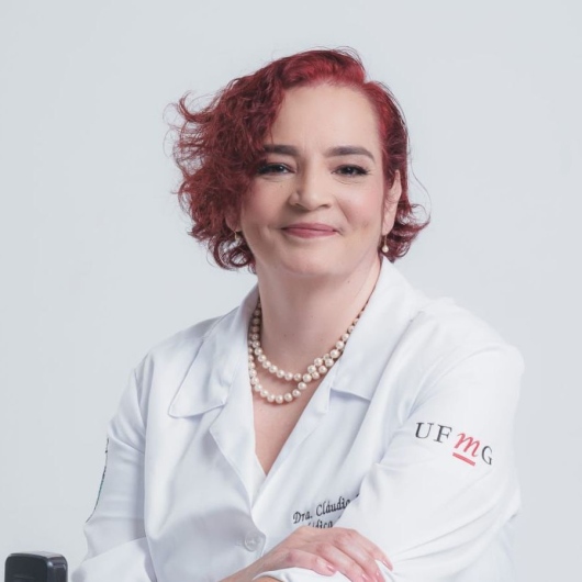 Dra. Claudia Maciel