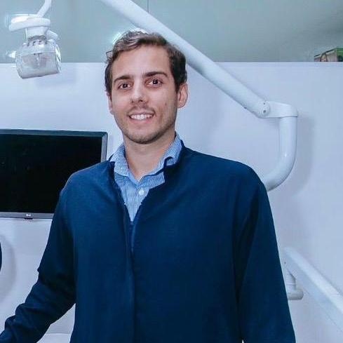 Dr. Renan Gerhard