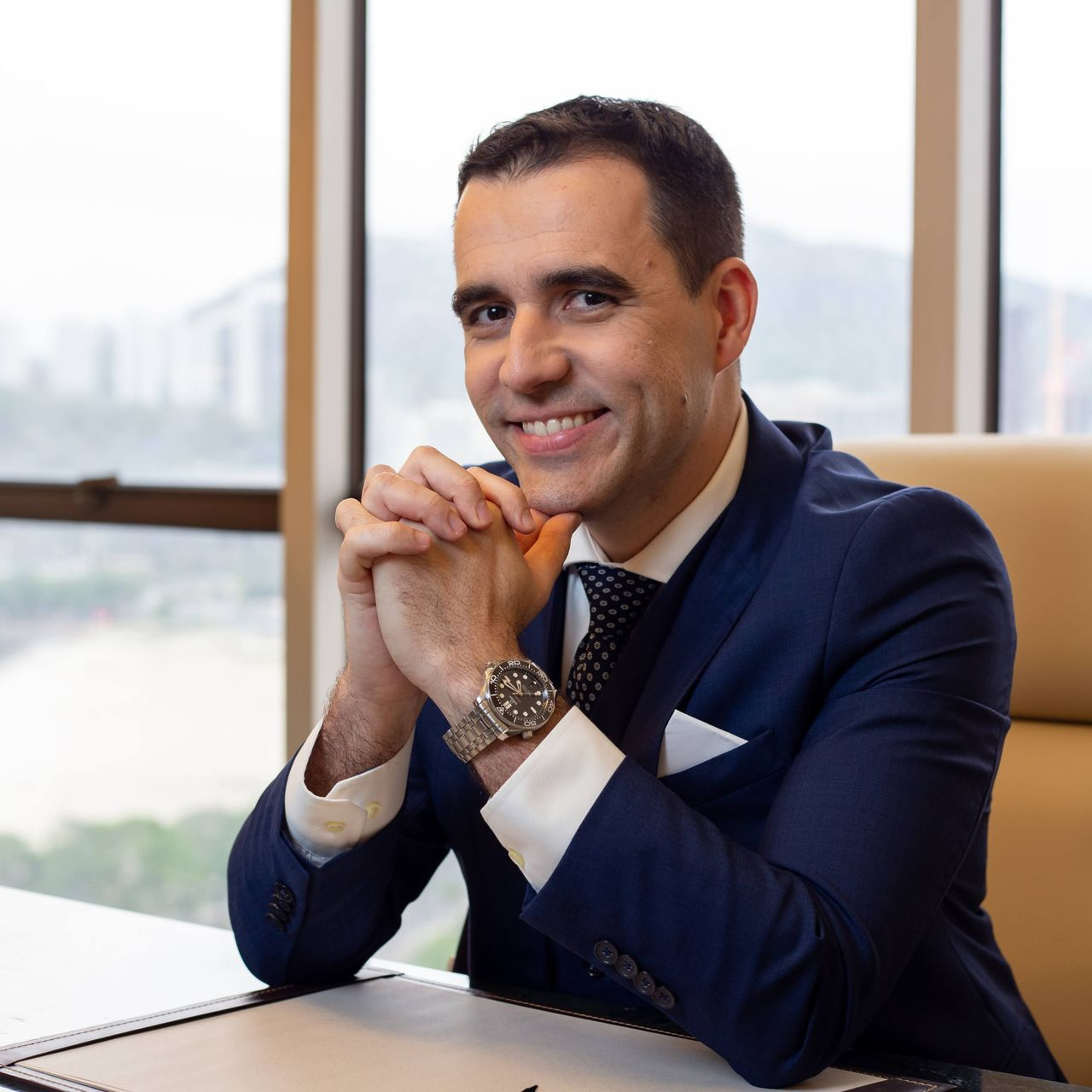 Dr. Daniel Mariano