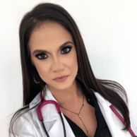 Dra. Aline Junqueira