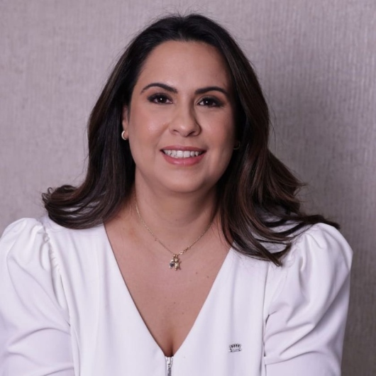 Dra. Cristina Deus