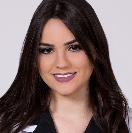 Dra. Letícia Silveira