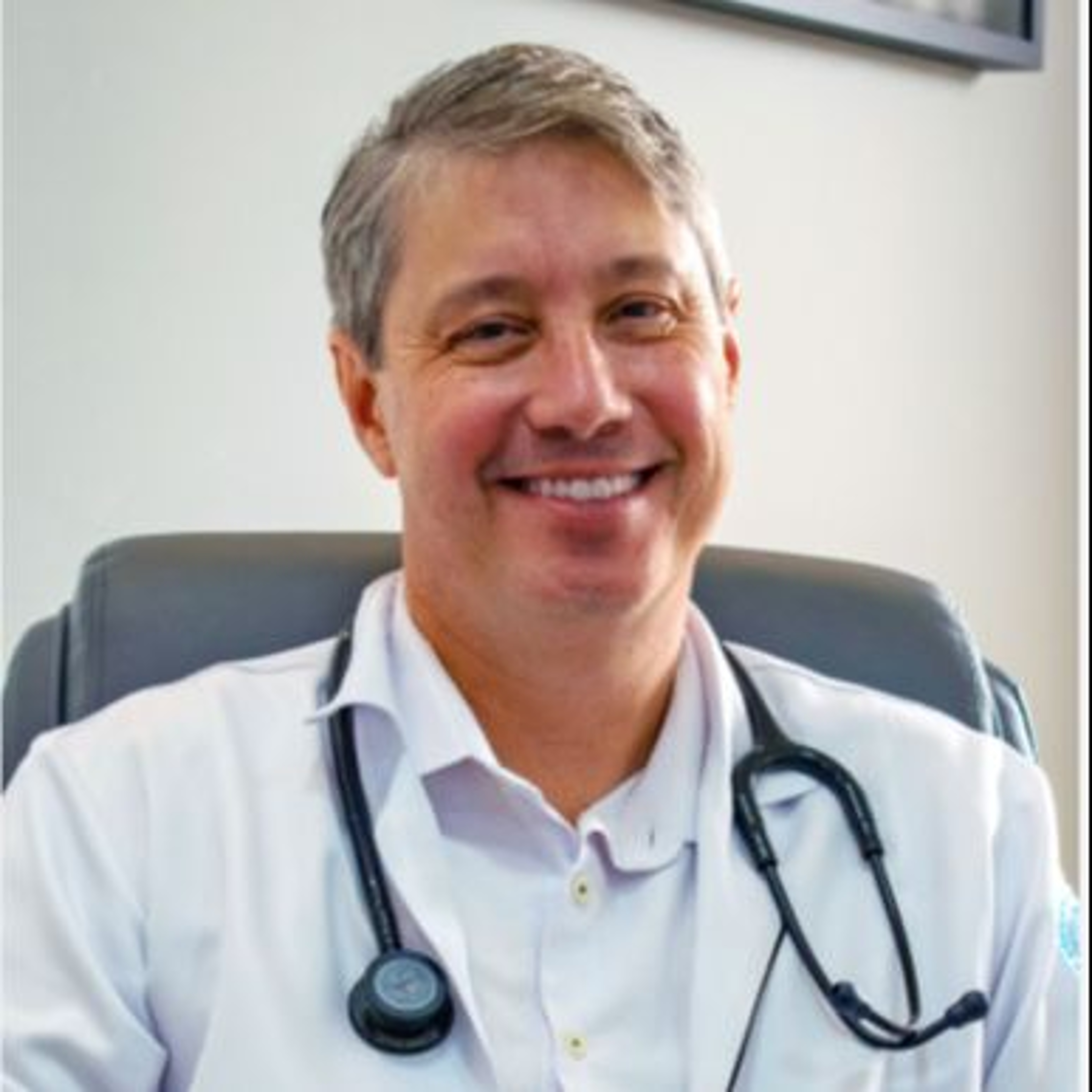 Dr. Mauricio Longo