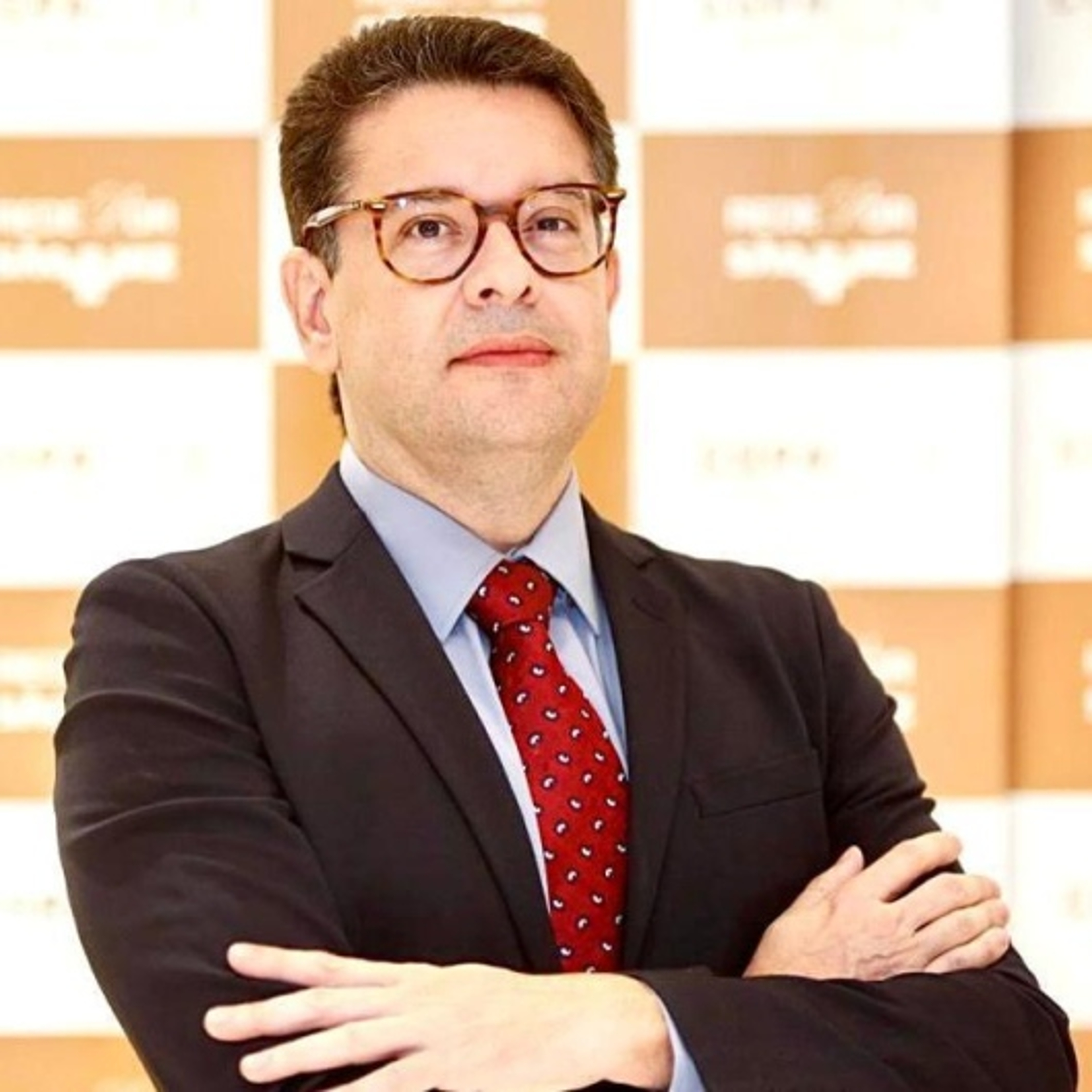 Dr. Antonio Sampaio