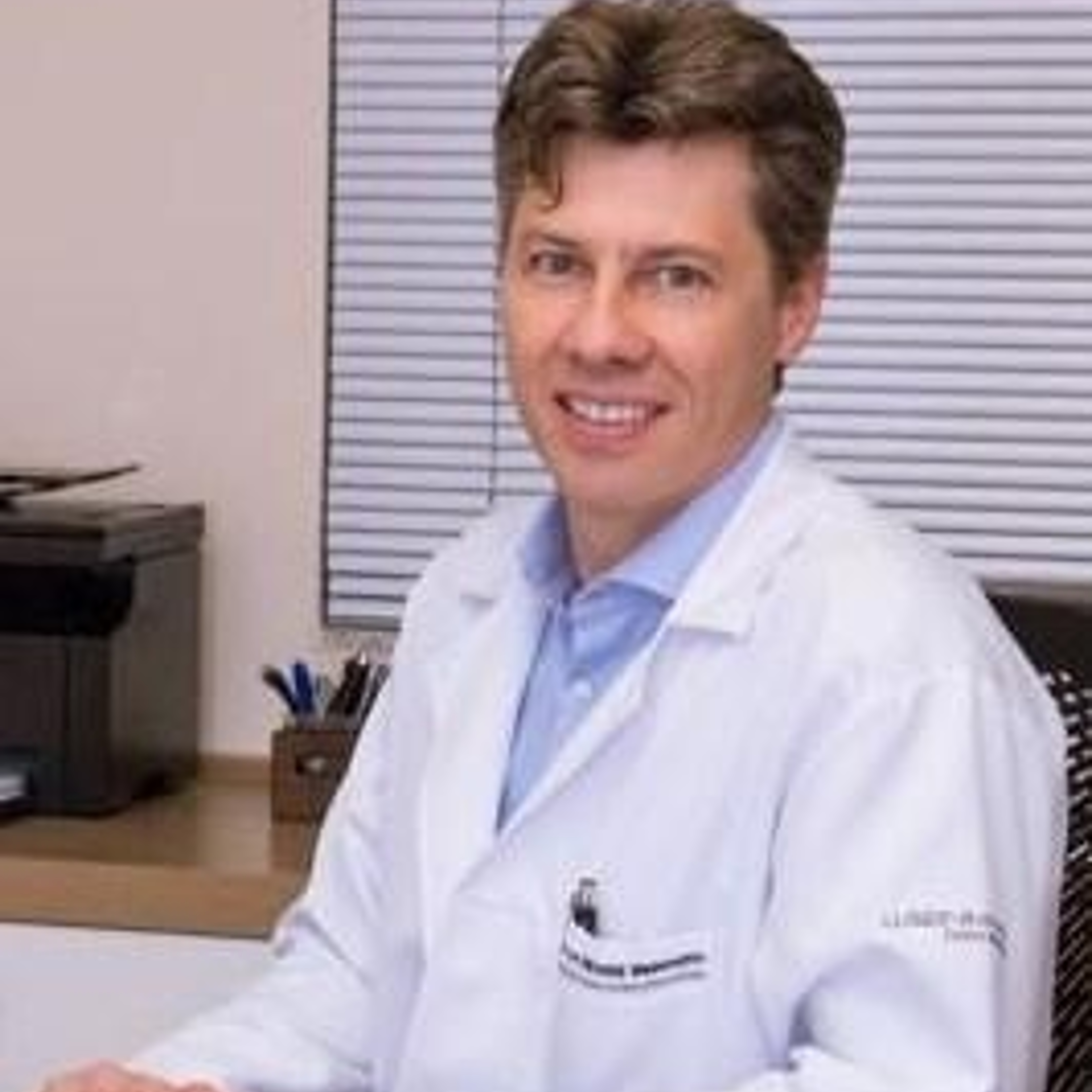 Dr. Iuri Nicolai