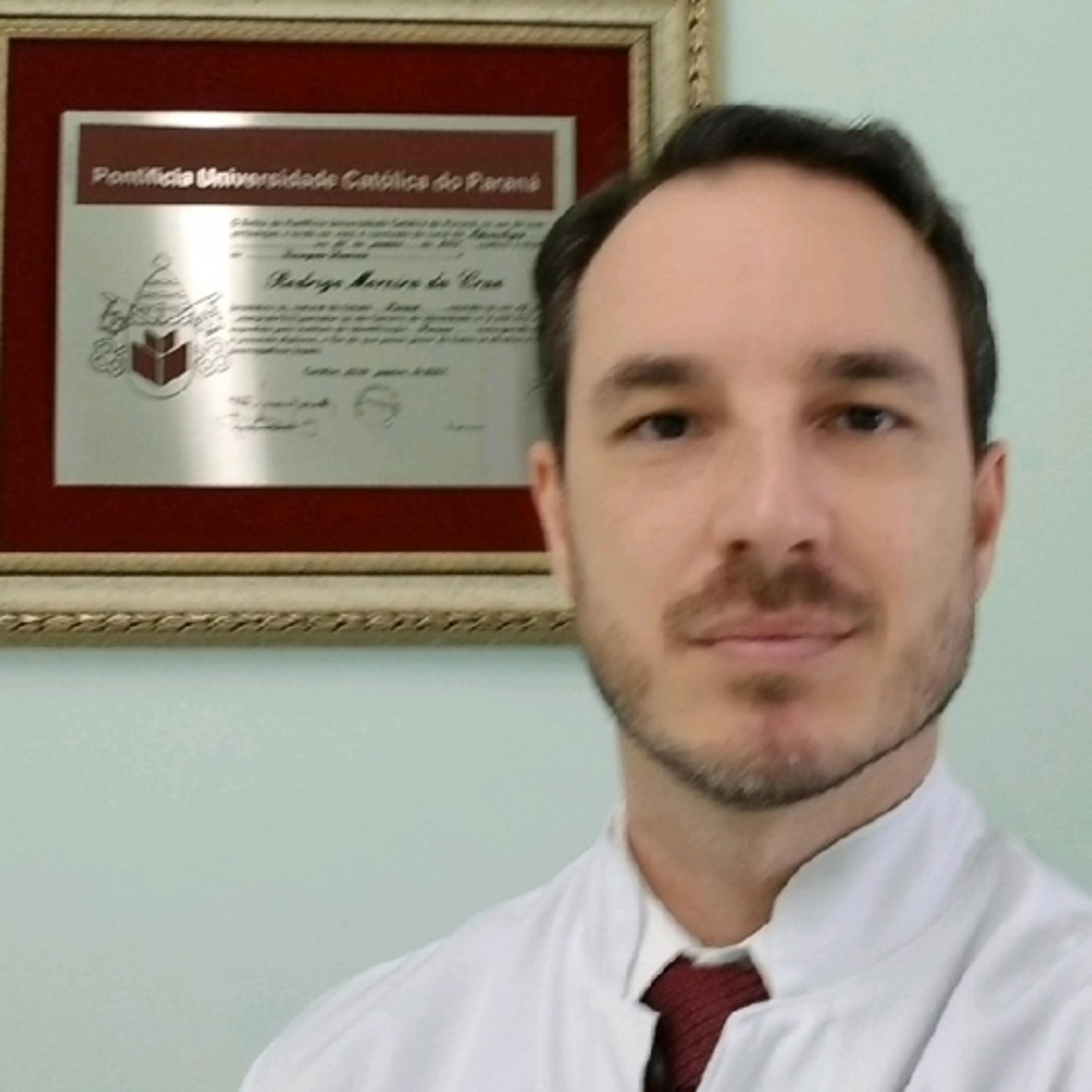 Dr. Rodrigo Moreira