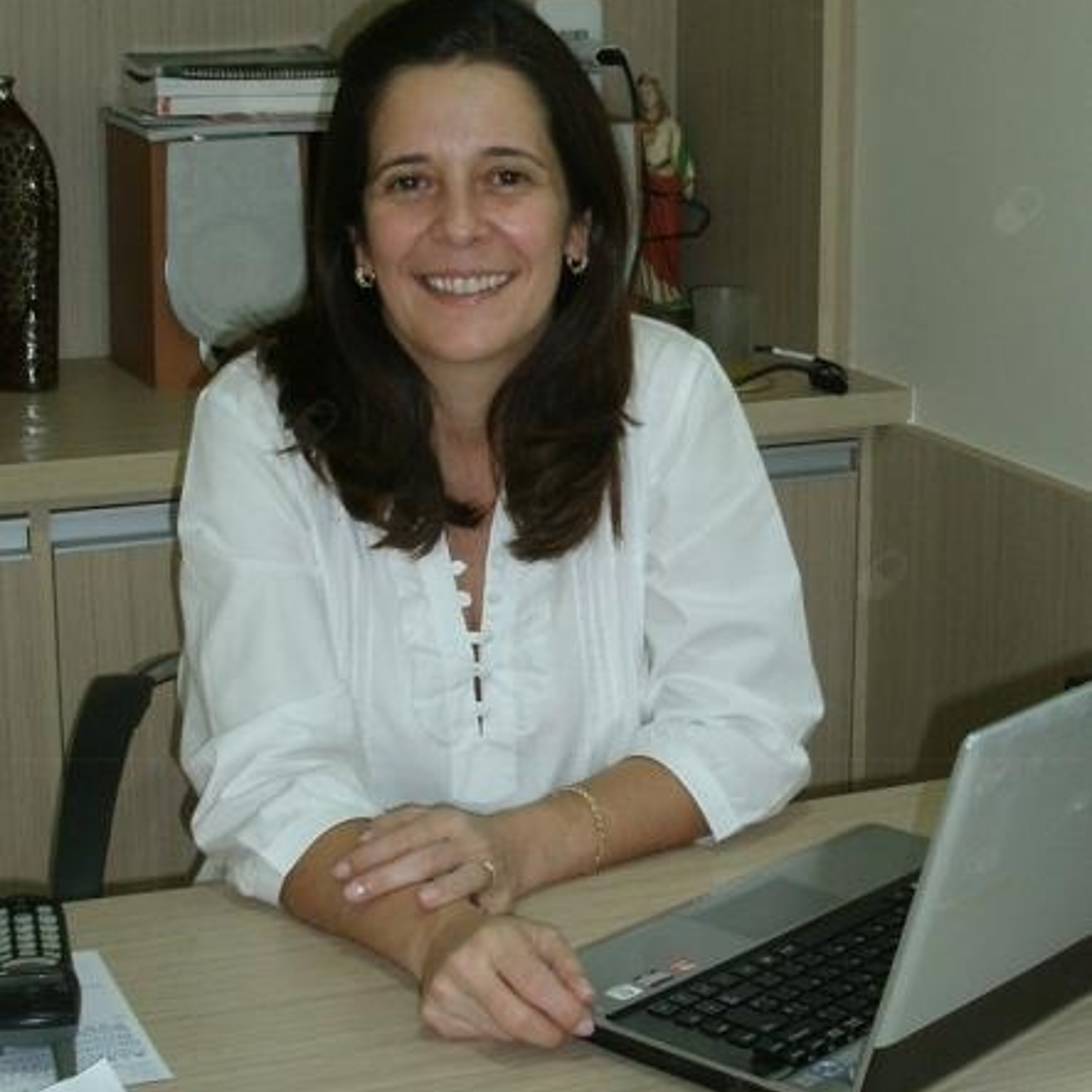Foto de Dra. Renata Souza