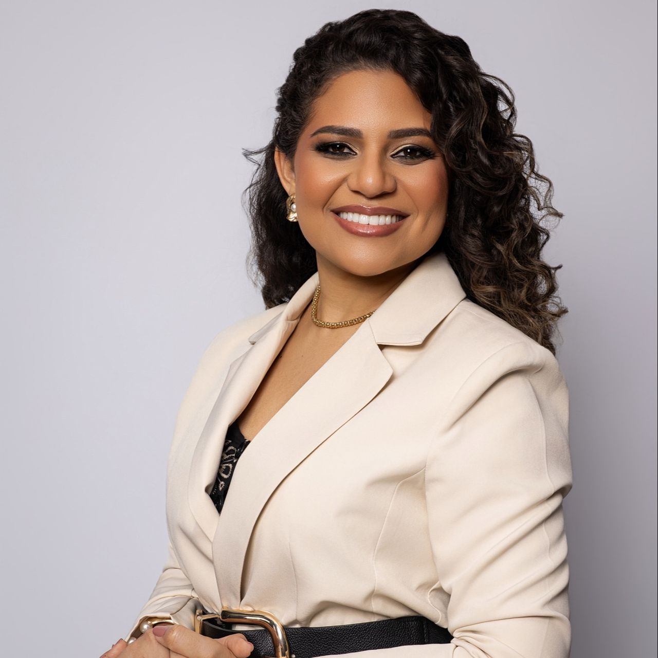 Dra. Larissa Oliveira