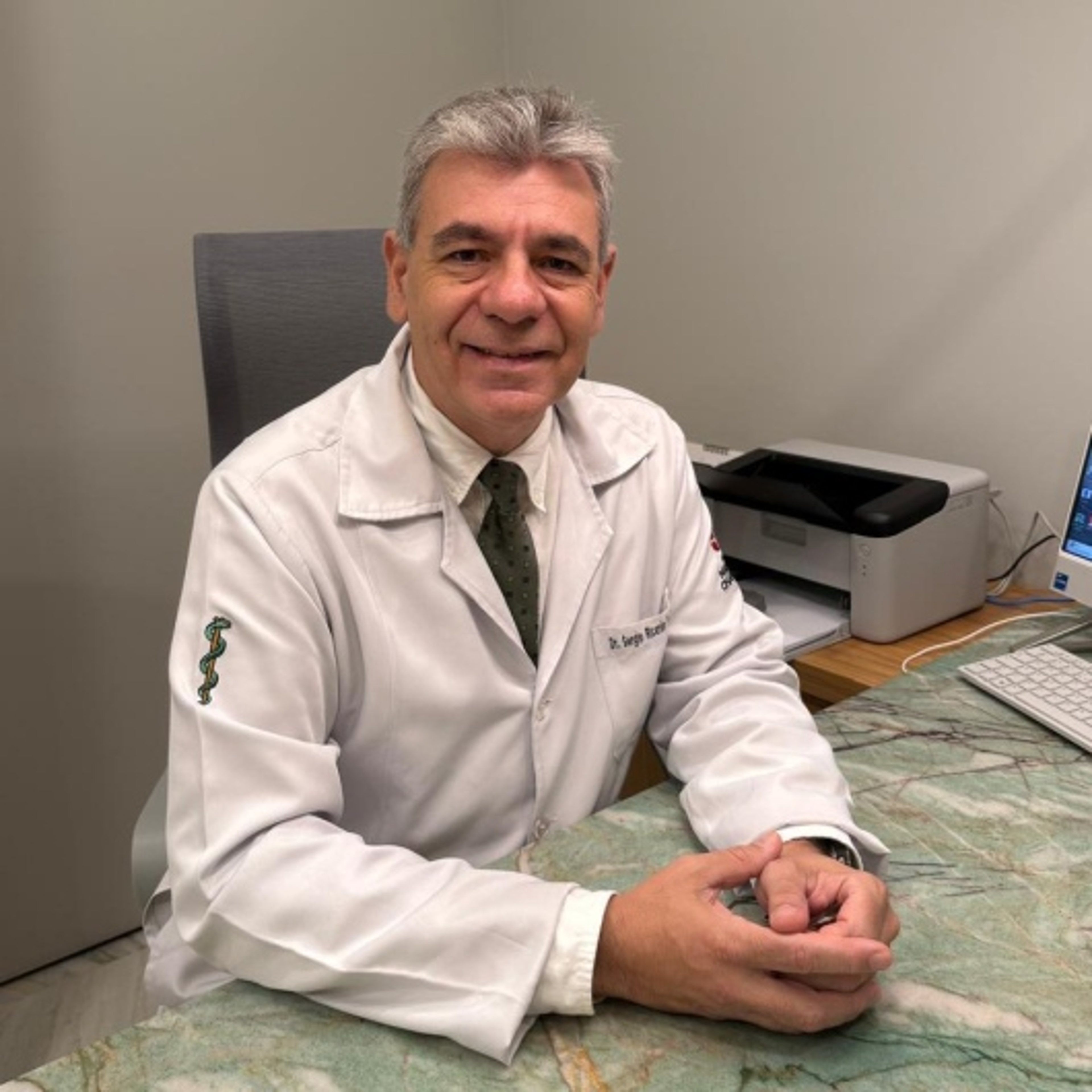 Dr. Sergio Ricardo