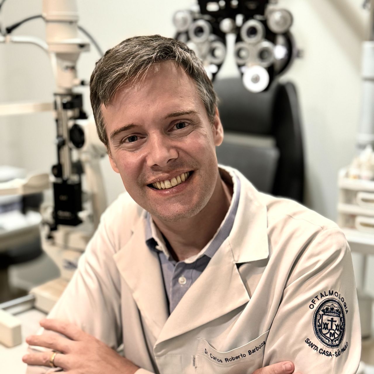 Dr. Carlos Roberto