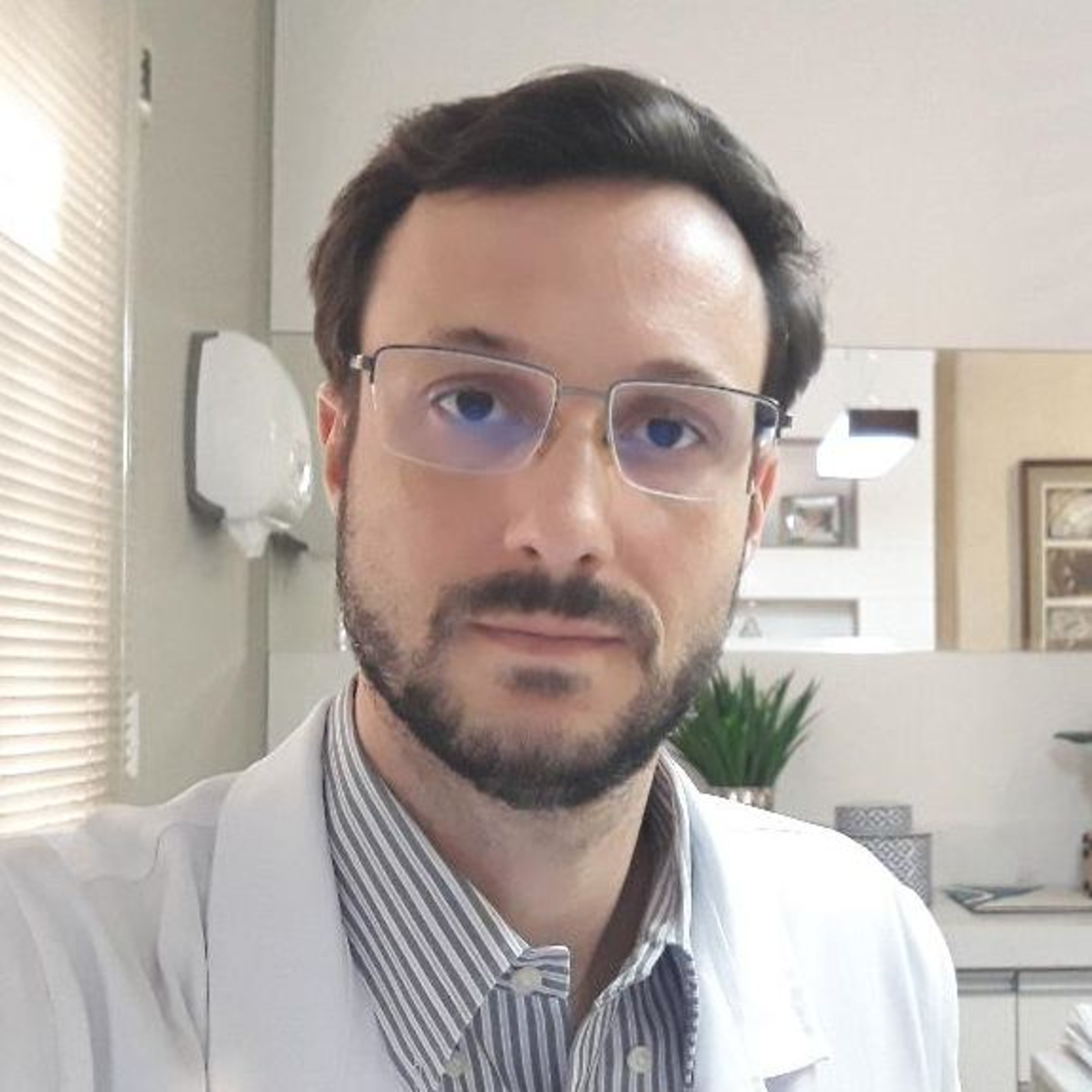 Dr. Guilherme Salati