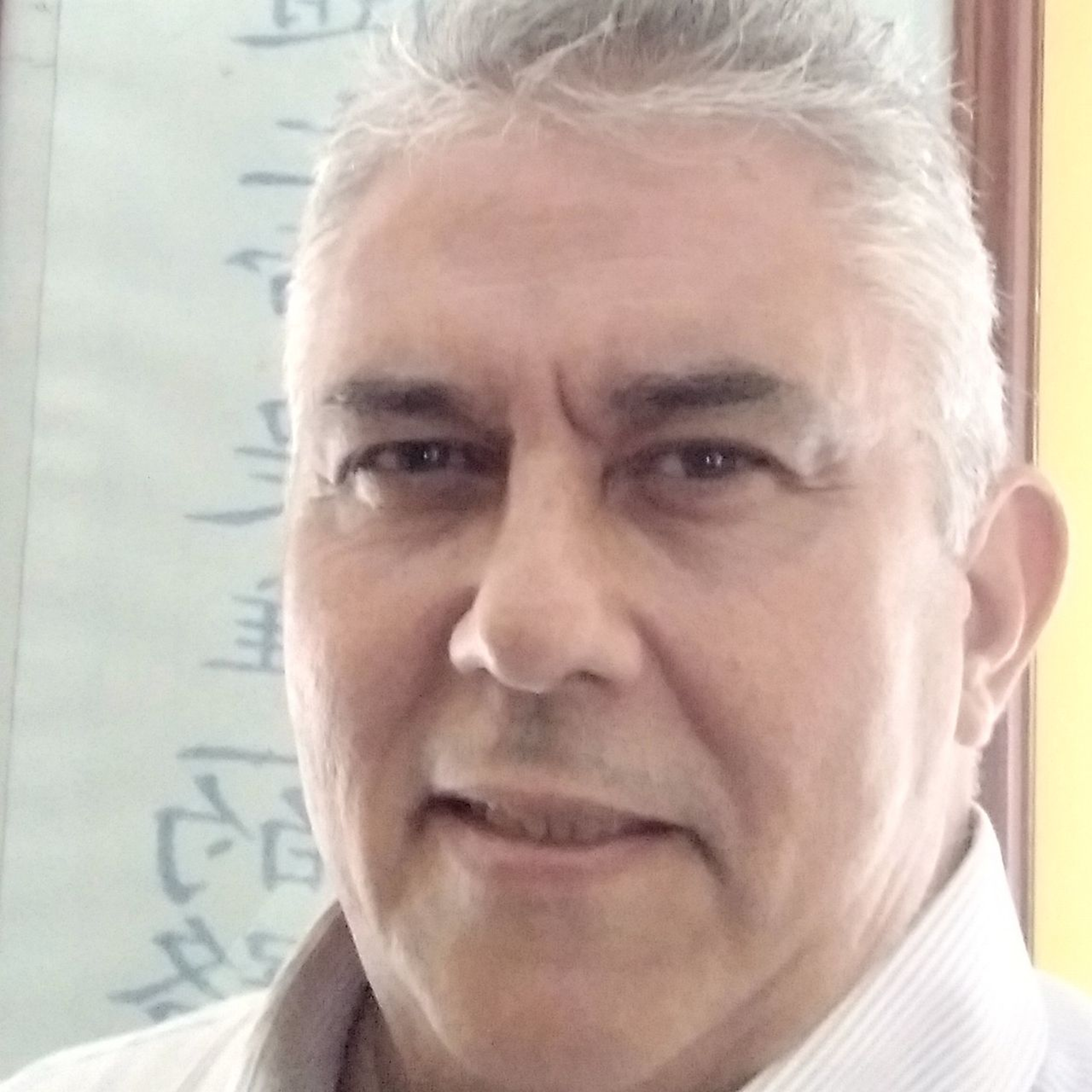 Dr. Alexandre Castro