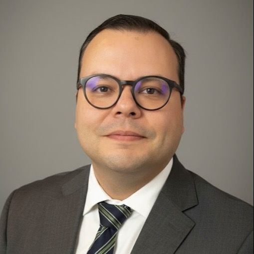 Dr. Guilherme Bello