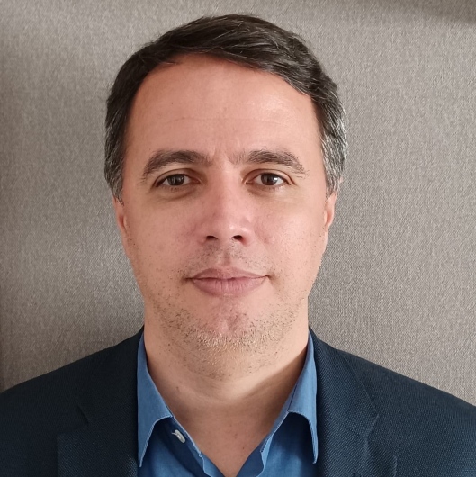Dr. Fábio Souza