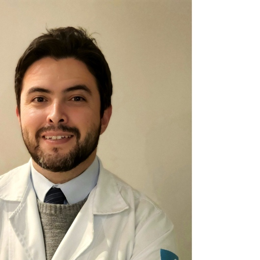 Dr. Raphael Machado