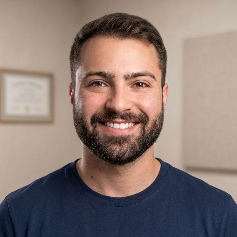Dr. Lucas Vieira