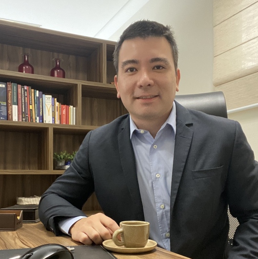 Dr. Ricardo Tamazato