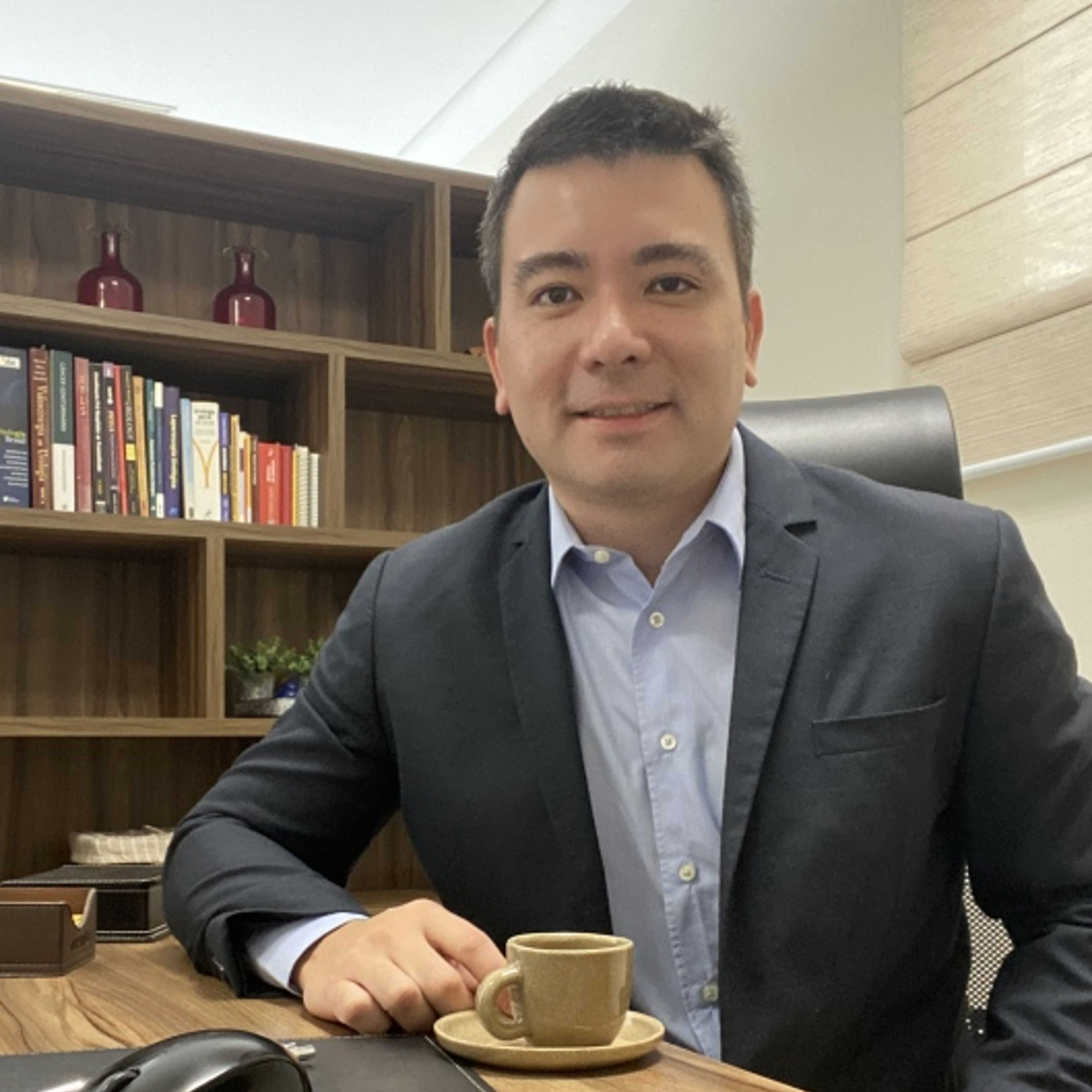 Dr. Ricardo Tamazato