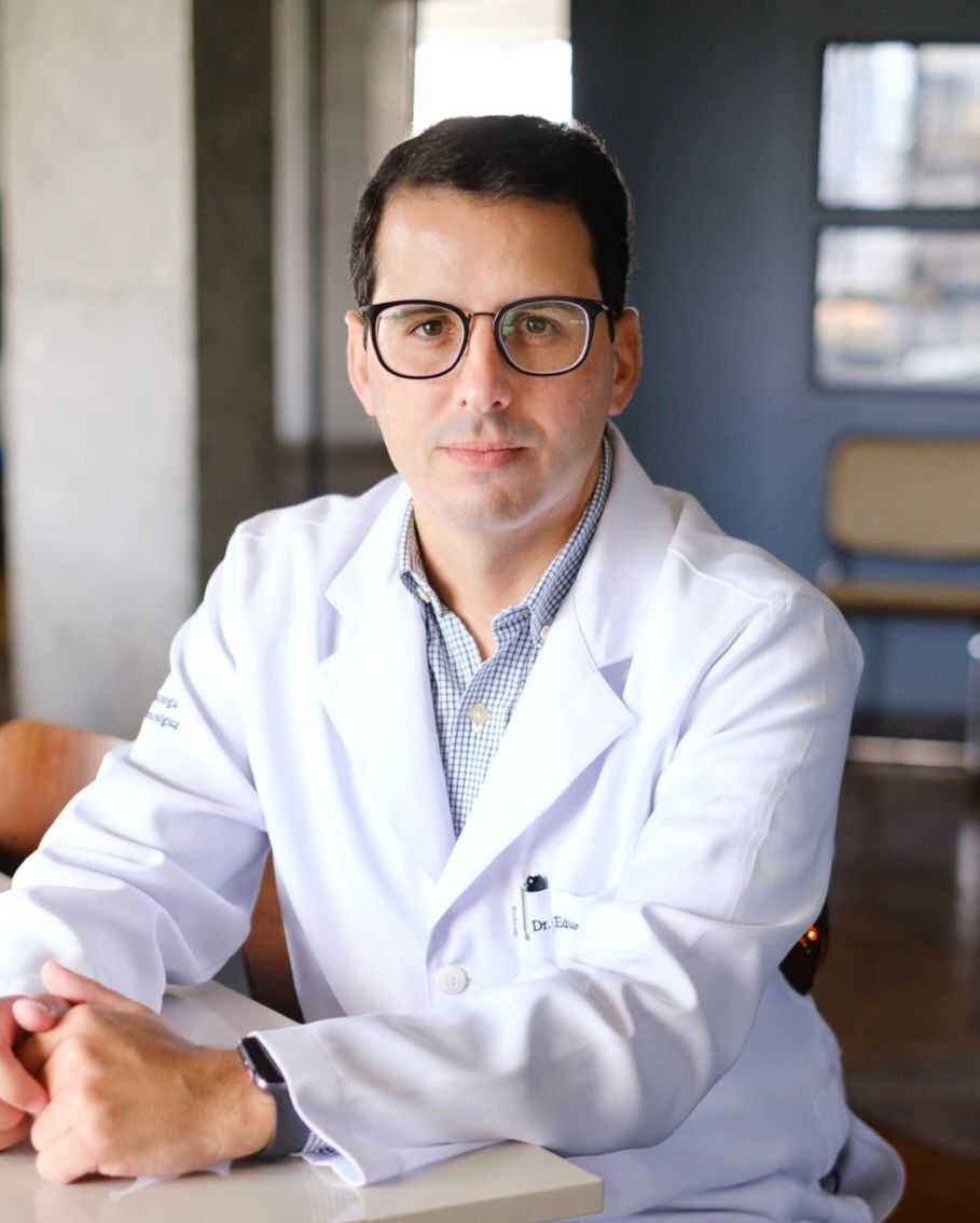 Dr. Eduardo Doria