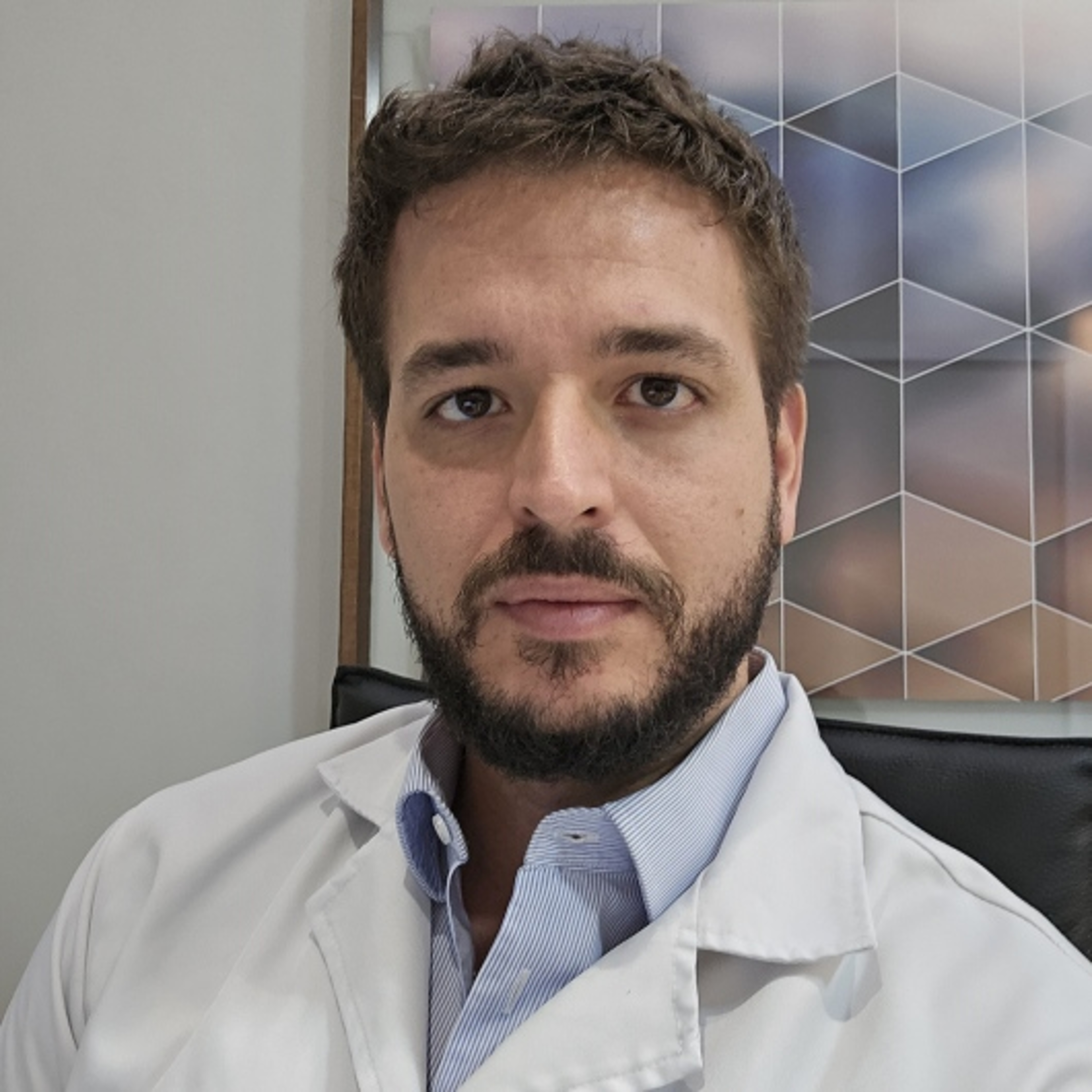 Dr. Thiago Rosa