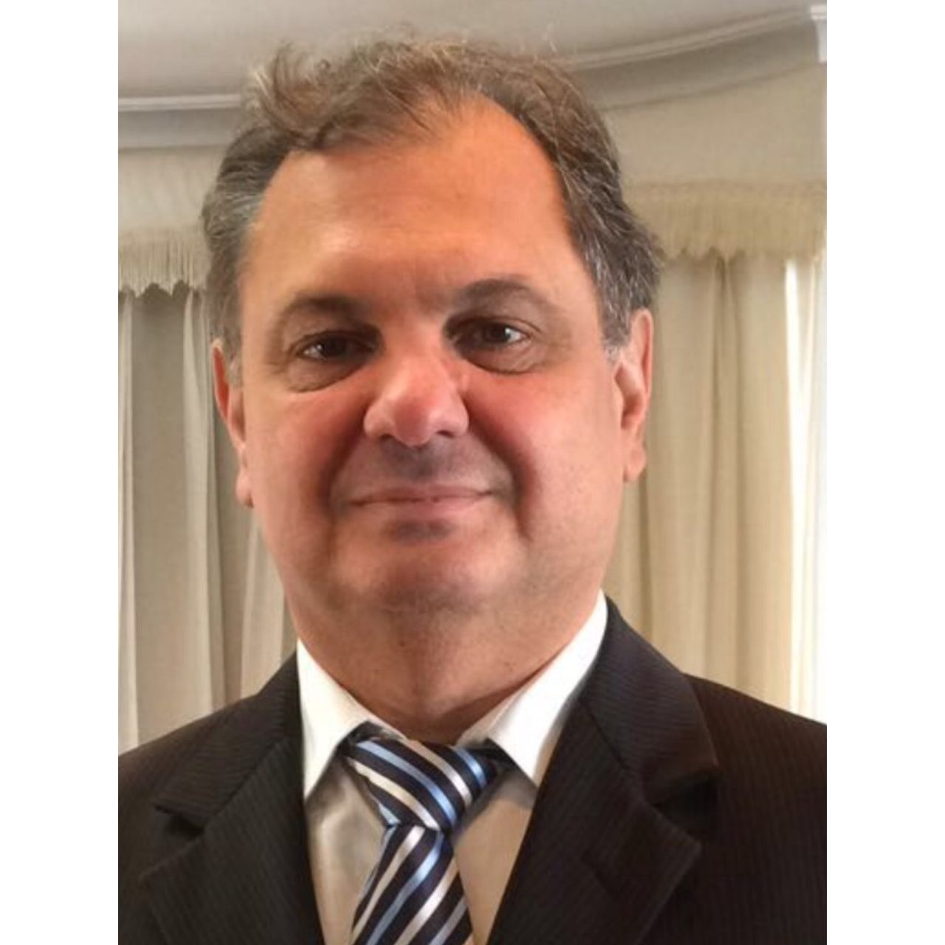 Foto de Dr. Luciano Freire de Barros