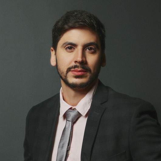 Dr. Renan Vizeu