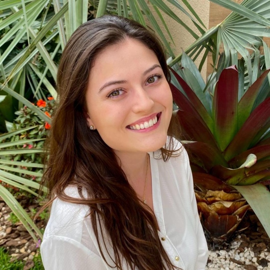 Psi Emily Oliveira