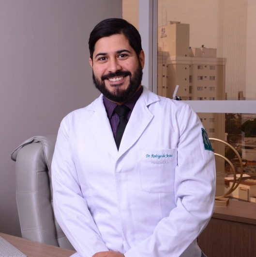 Dr. Rodrigo Jesus