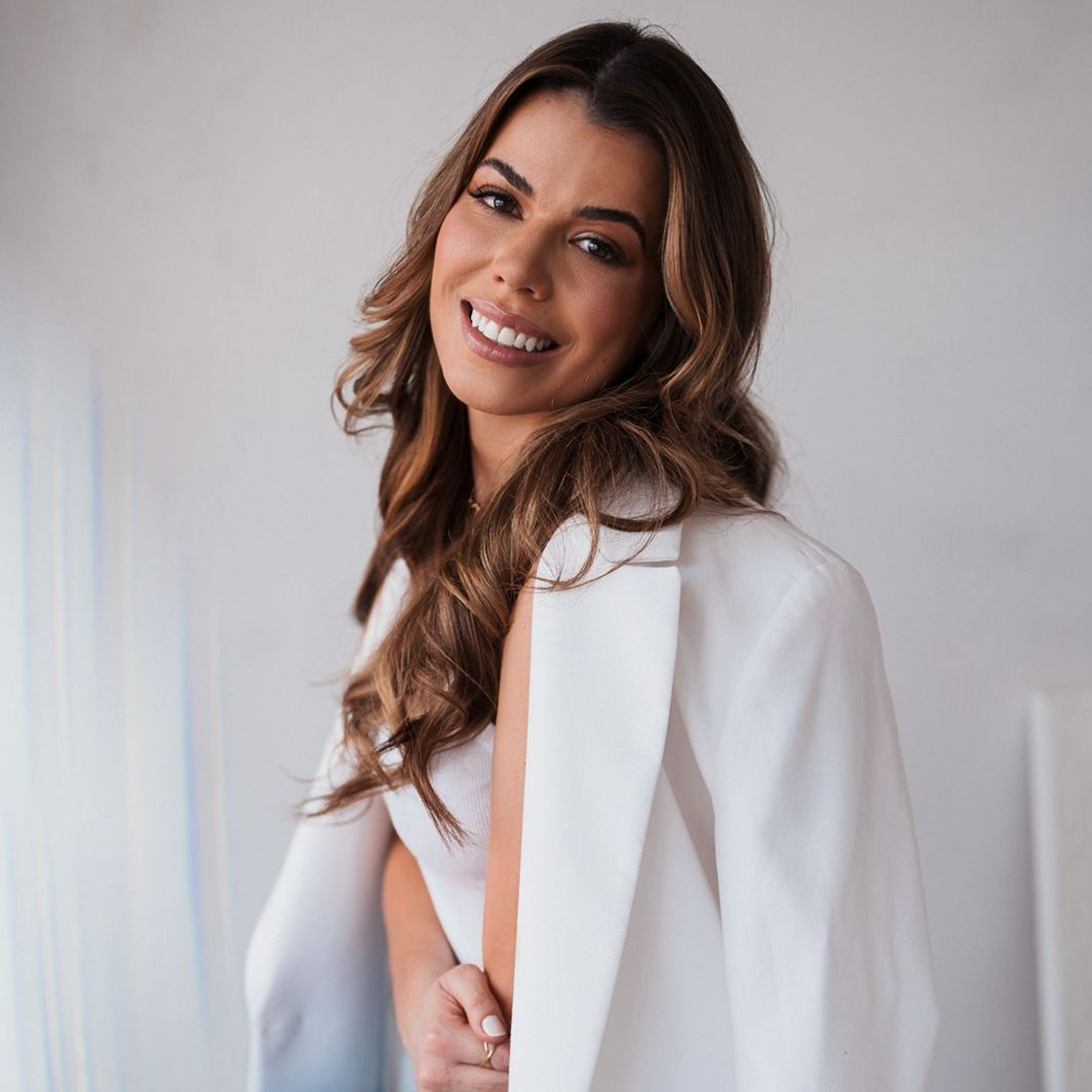 Dra. Caroline Silveira