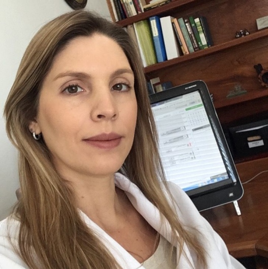 Dra. Gabriela Francescutti